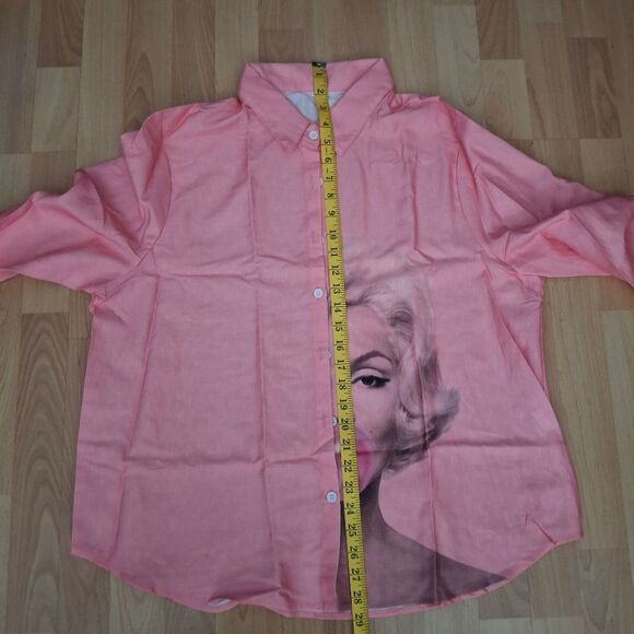 Marilyn Monroe button down Blouse Shirt - Picture 4 of 5